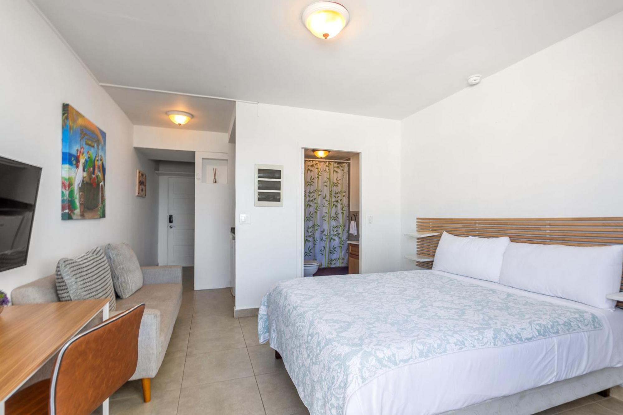 Maho Beach House - Petite Studio - Beach Access 외부 사진