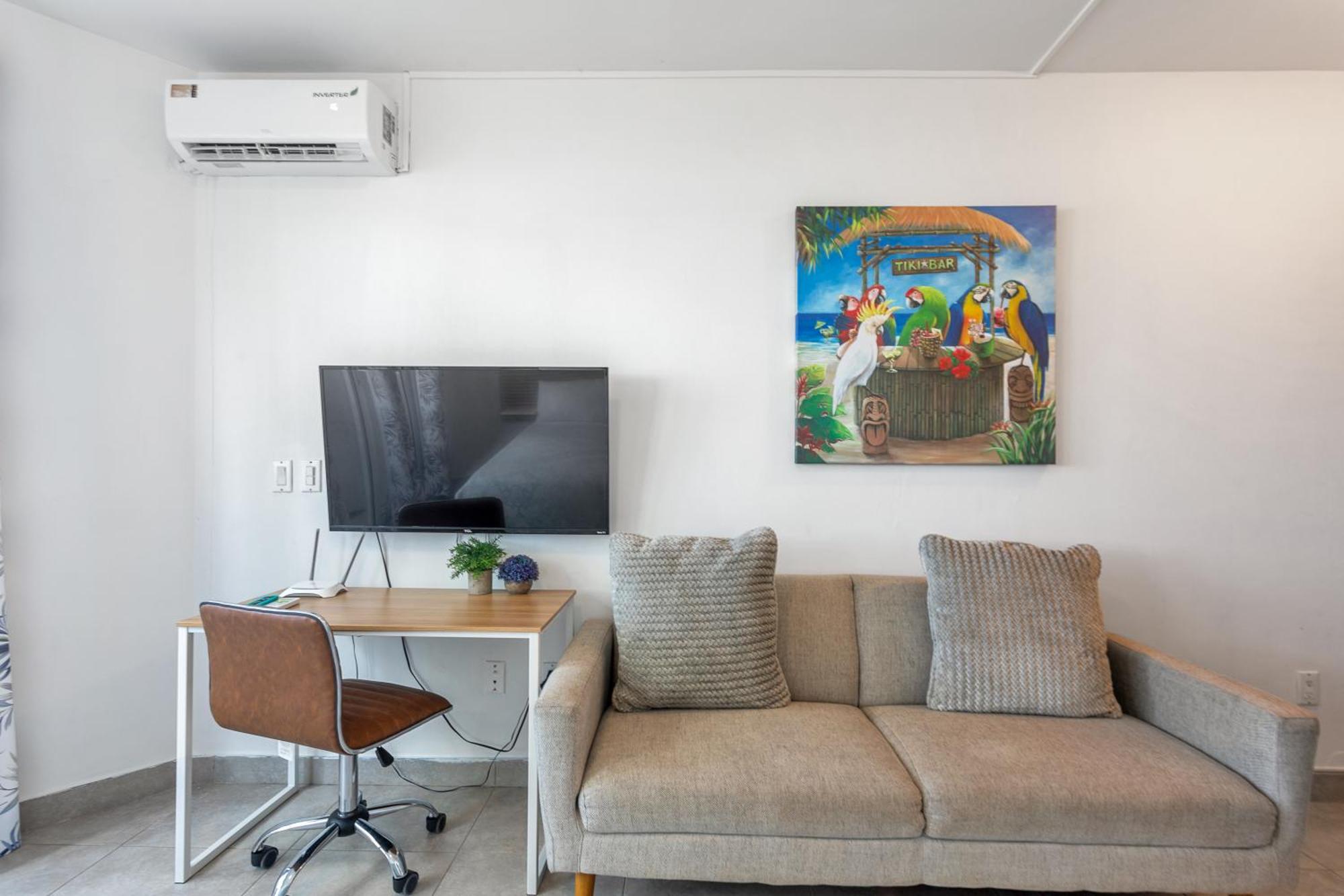 Maho Beach House - Petite Studio - Beach Access 외부 사진